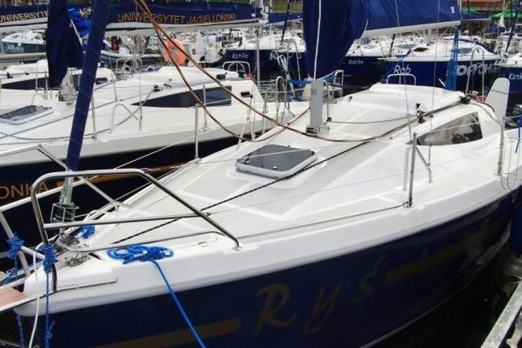 Czarter Antila 26