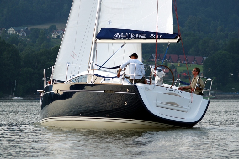 Popielno czarter - Shine 30 