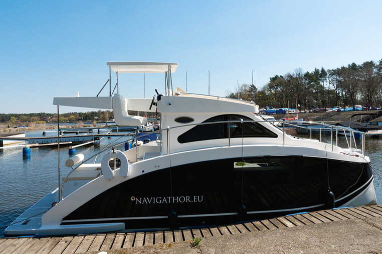 Czarter jachtu motorowego Navigathor 26