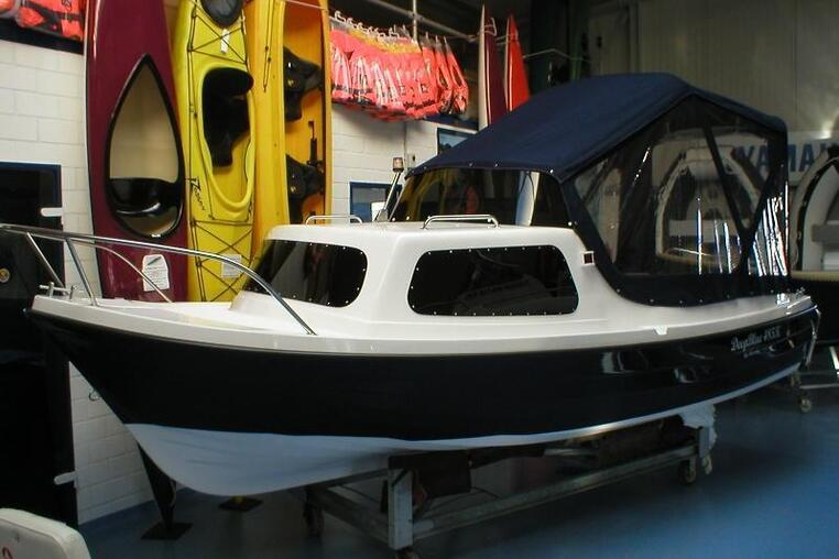 Czarter jachtu motorowego Mazury 485