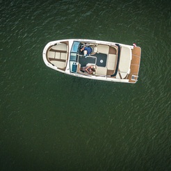 Sea Ray 210