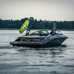 Sea Ray 210