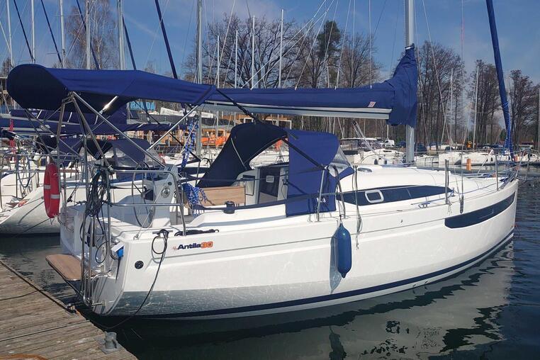 Czarter Antila 30