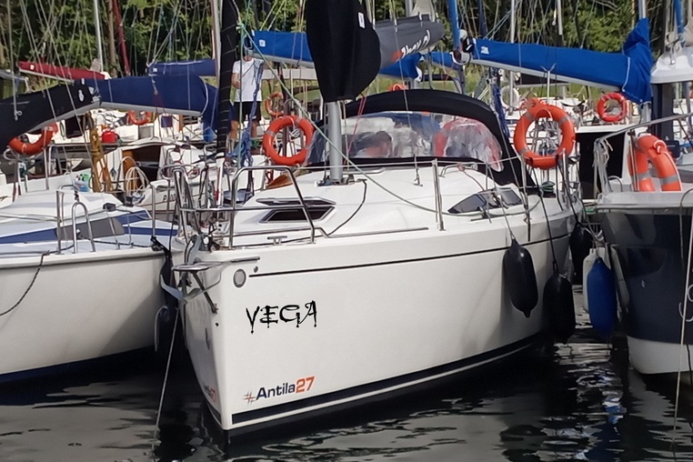 Czarter Antila 27